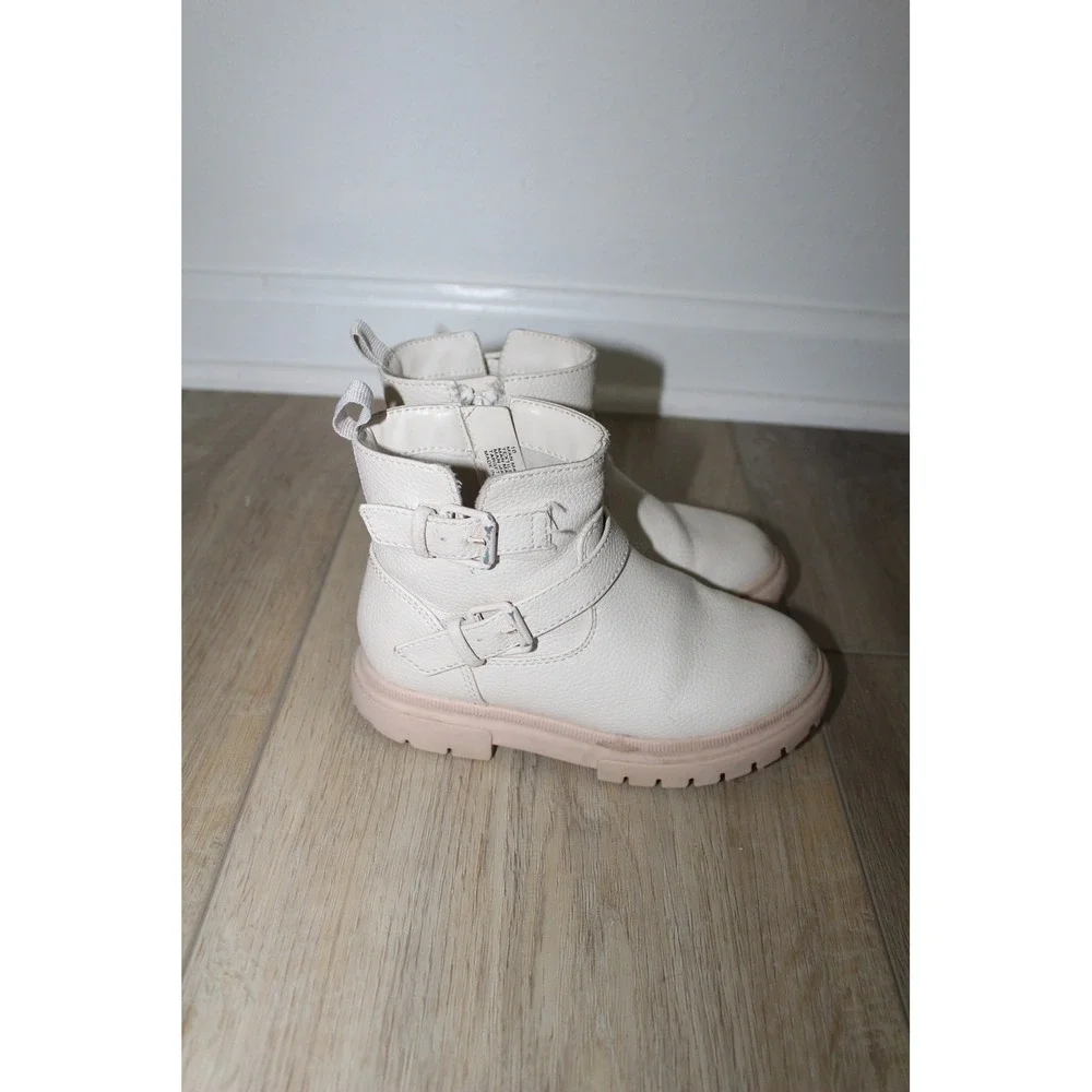 Cat & Jack Girls Cream Faux Leather Moto Ankle Boots Size 10 Zip Up Buckle